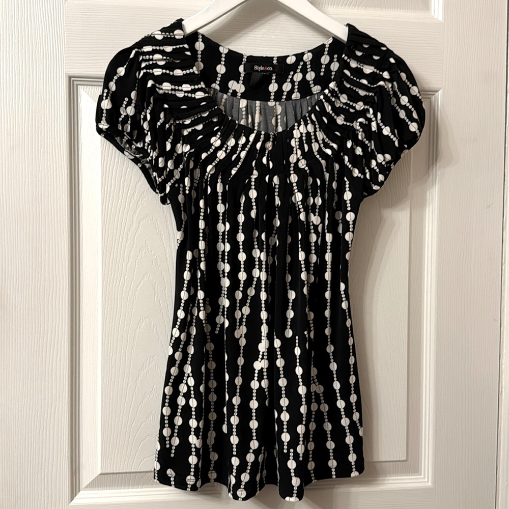 Black and White Patterned Blouse